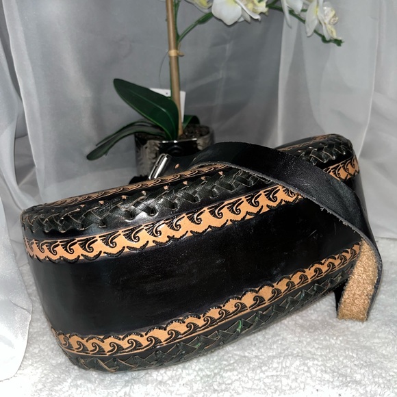 💐 Beautiful Hand Crafted Handbag 💐 - Picture 10 of 11